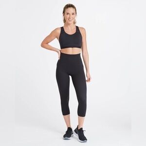 SPANX Active Cropped Leggings size 1X